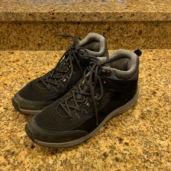 vionic cypress trail walker